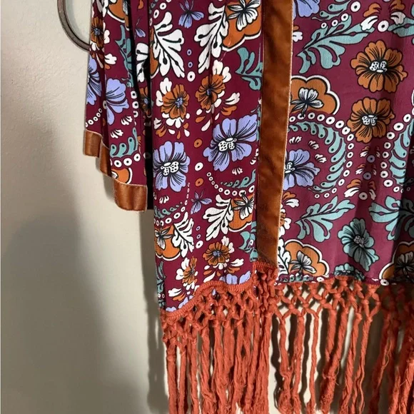 Jodifl Velvet Fringe Kimono - Picture 6 of 6